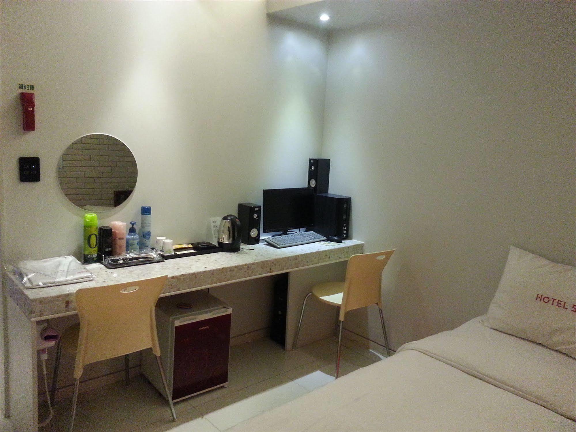Hotel May Dongdaemun Seoul Exterior photo